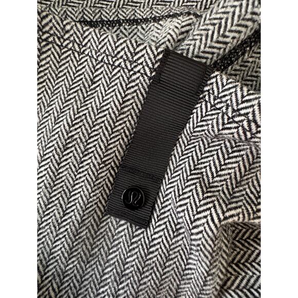 NEW LULULEMON Women's Heathered Herringbone Black White Vinyasa Scarf Infinity - Picture 5 of 6